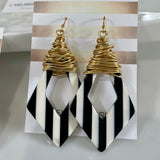 Black and White Stripe